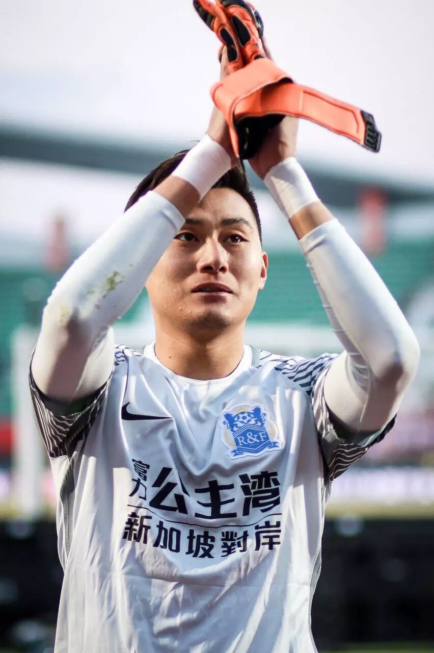 富力宣布与程月磊续约5年程月磊盼一起拿冠军