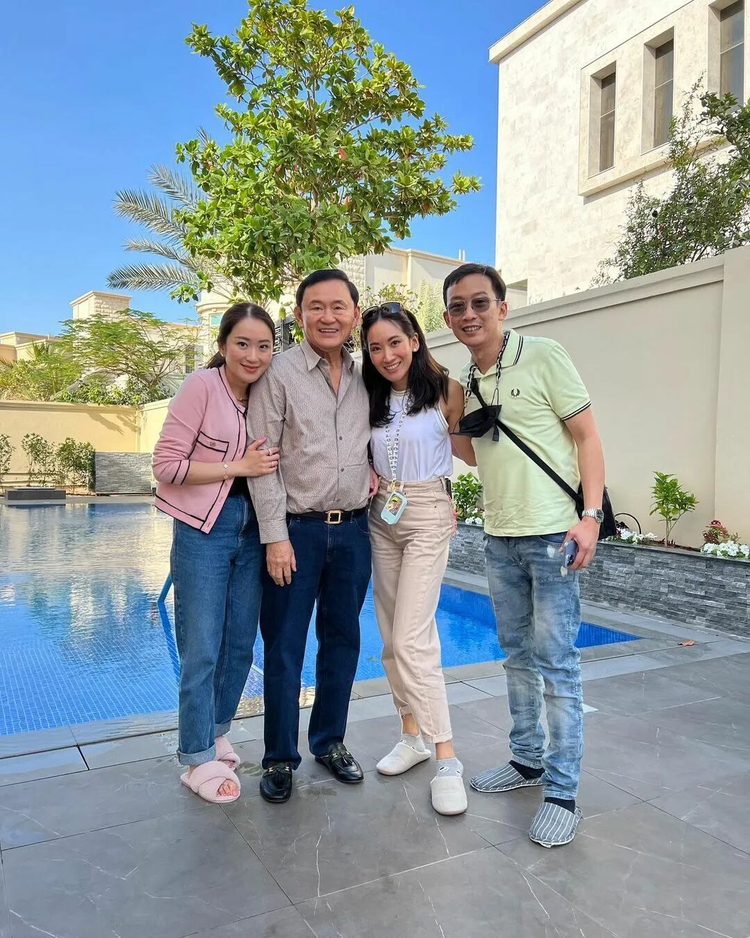 " 替父从军 "— 英拉流亡五年后,他信又赌上了自己的小女儿 – 泰国