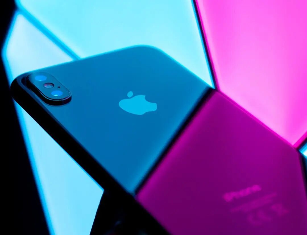 苦“苹果公司税”久矣 QQ、Amazon等争相卯年