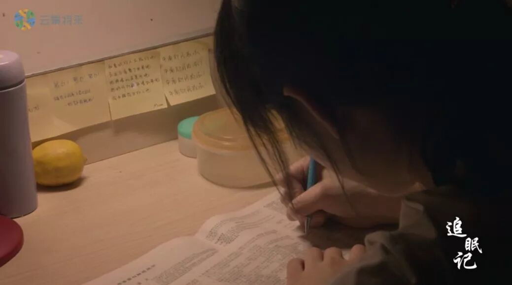 �����й��˵ġ���Ს�����ڰ�ҹ͵��