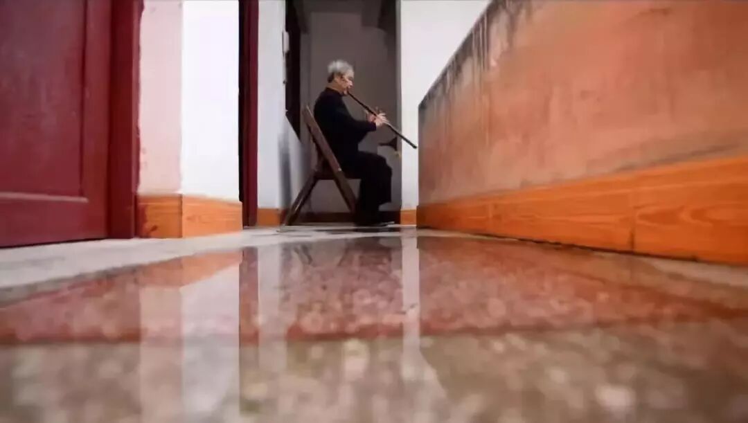 1500Ԫ�Ĵ�Ƭ�����Ϲ��ħ�ã��������˼ҵ�ģ��