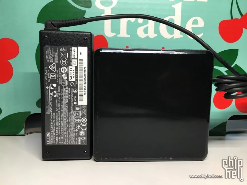 [電腦]誒喲這個盒子不錯喲，NUC 8i5BEK簡單開箱+評測 科技 第8張