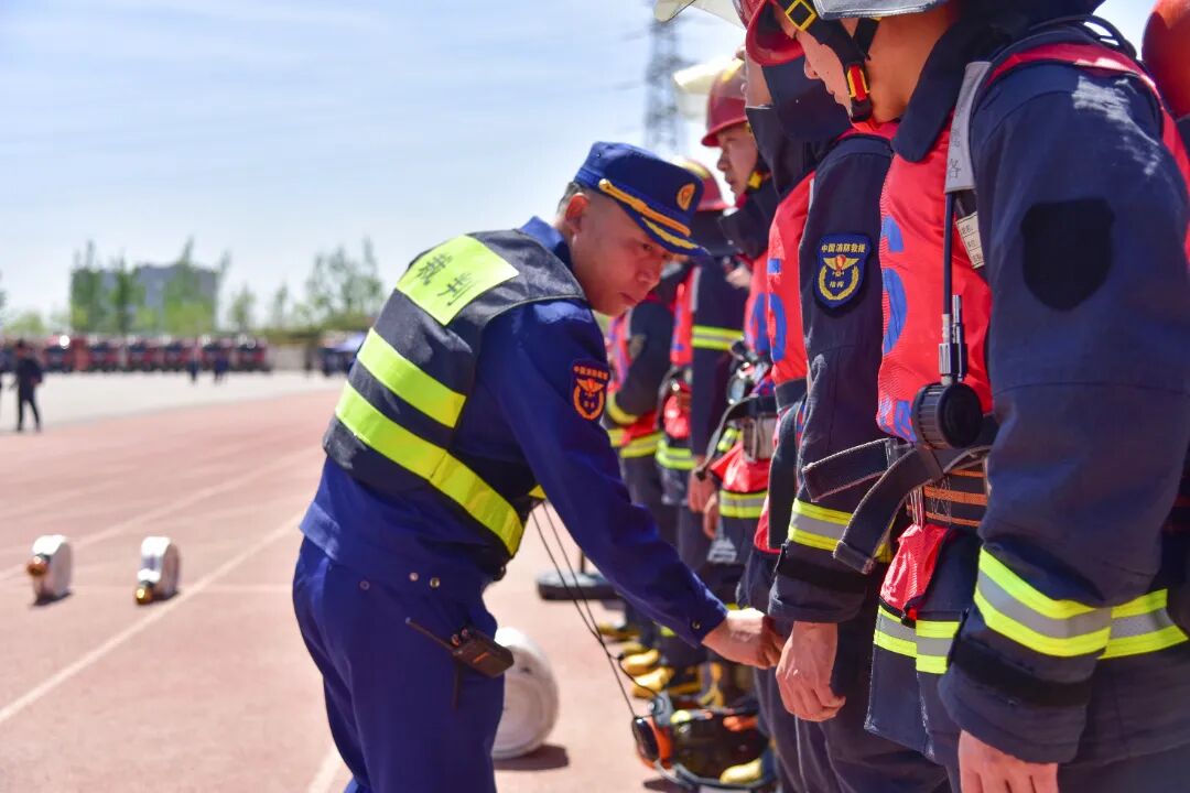 竞显风采朔州消防热血出击全省消防救援队伍冬季练兵比武竞赛