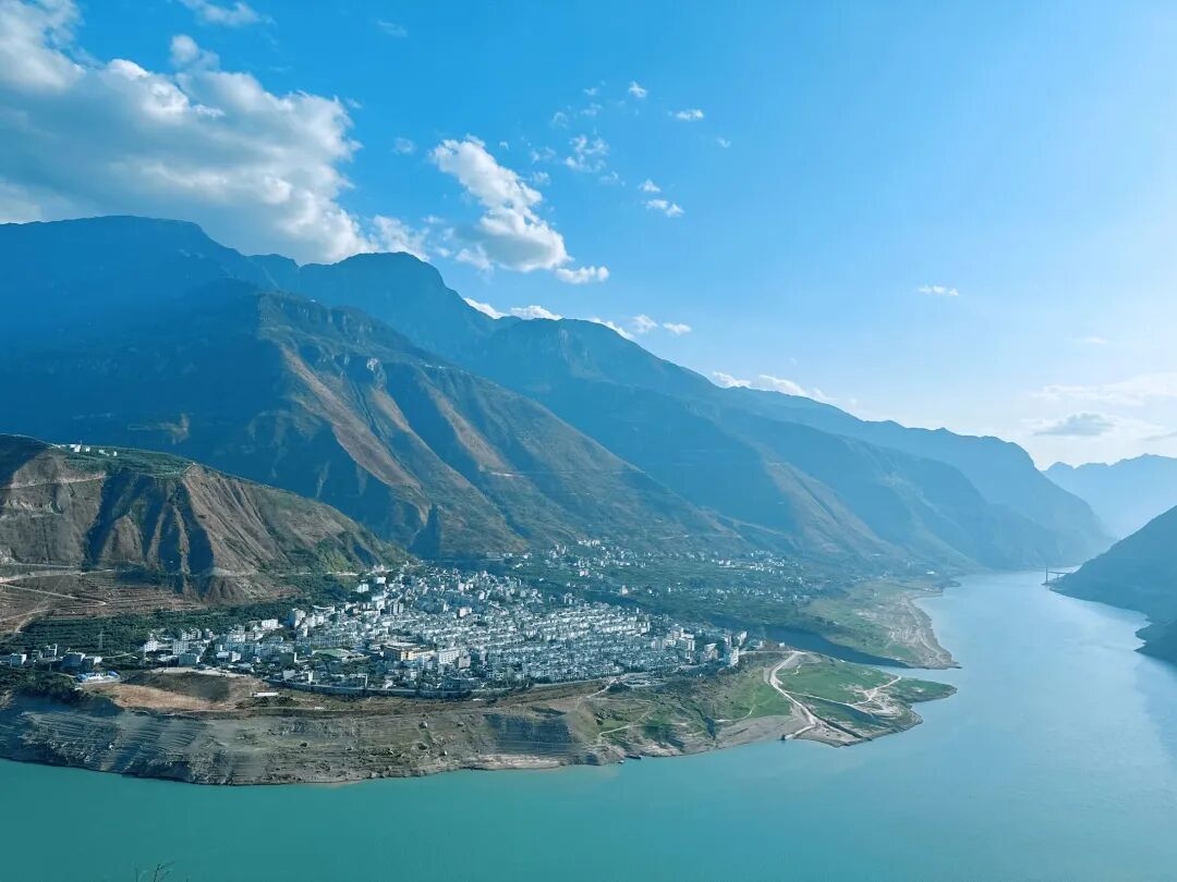 昭通永善金沙江畔漫山黄将军故里枇杷香