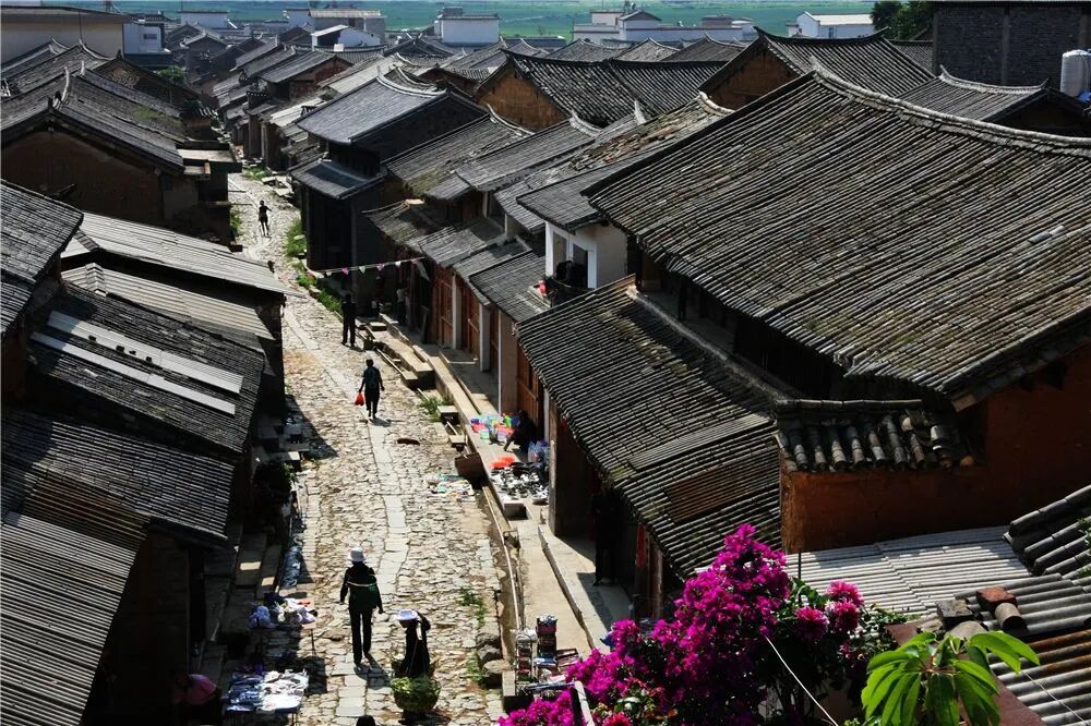 永平博南古道素有"西南丝绸之路"之称的博南古道是我国最早与外国陆路