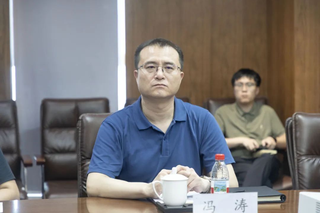 冯涛.jpg