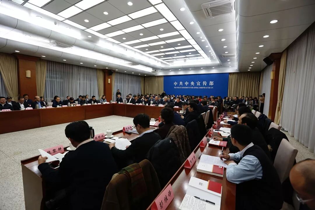 雷锋的钉子精神_学习雷锋精神内容_雷锋螺丝钉精神100字