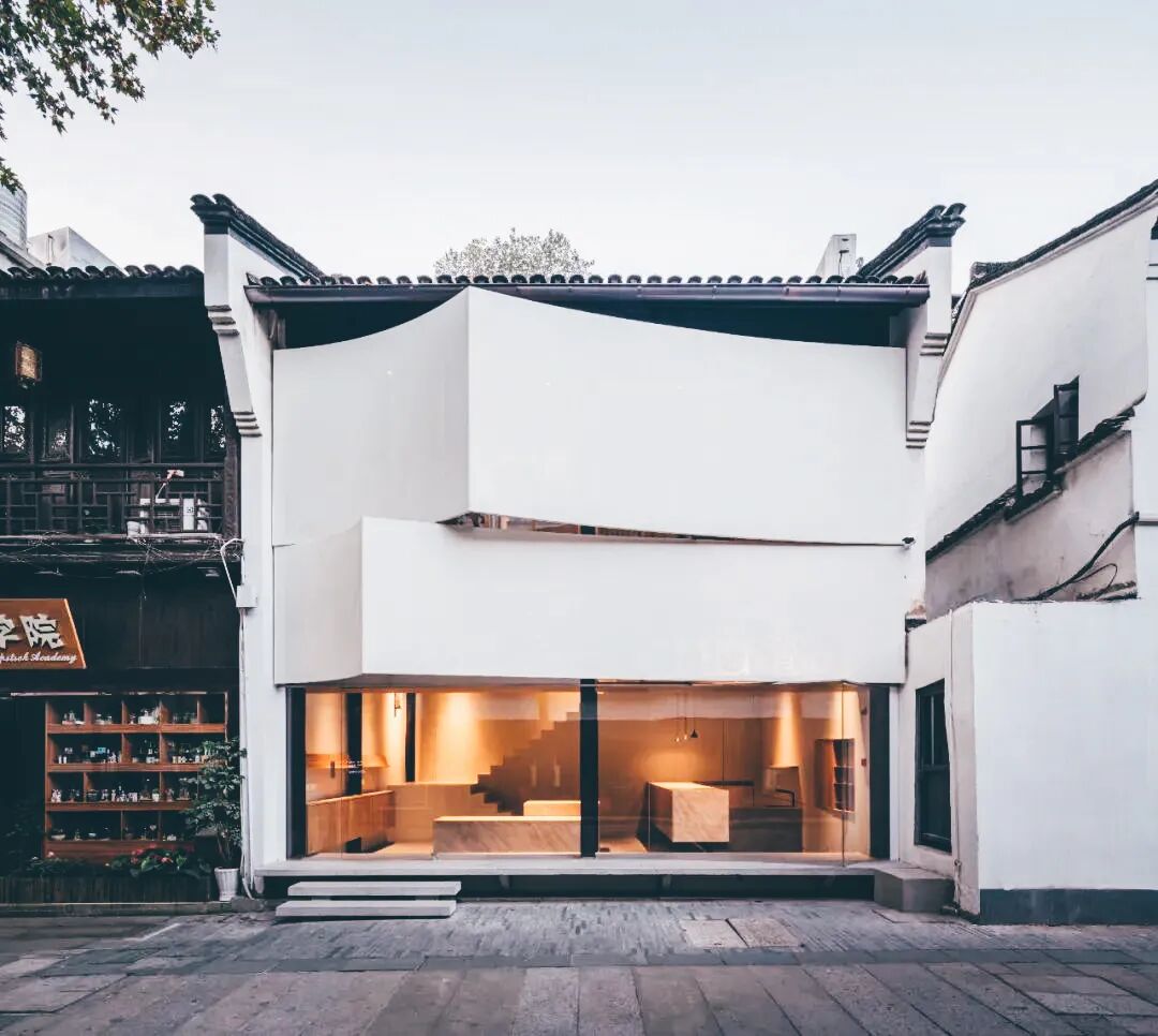 编辑之选 百年青石板老街上 一个古建筑改造成的创意特调茶室 柠檬资讯