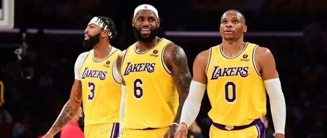 6个关键词盘点季前赛：湖人篮网大势不妙？