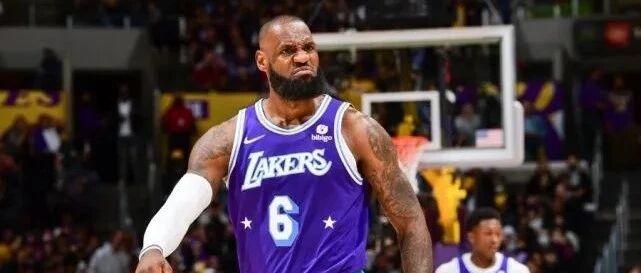 37岁老詹当面教育库兹马 你大爷还是你大爷