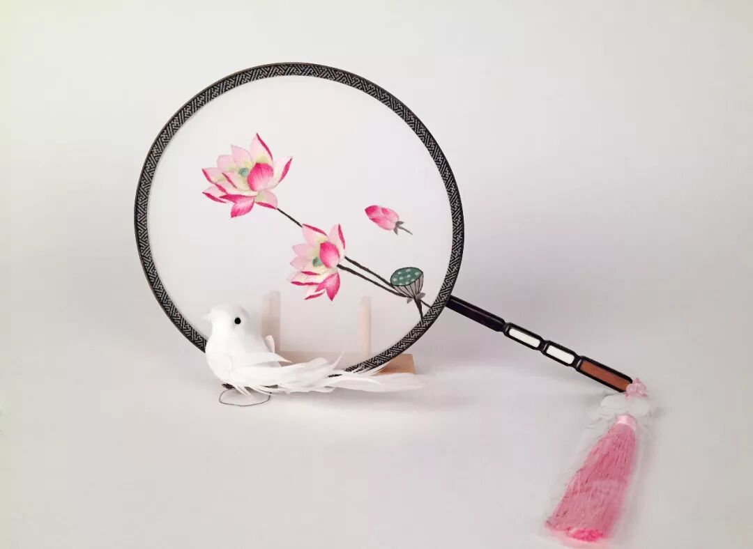 观莲节赏花赏苏扇