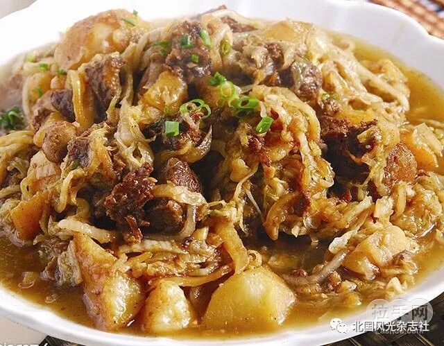 本次杀猪烩菜节专门邀请了 呼和浩特,包头,巴彦淖尔,乌海及鄂尔豆斯