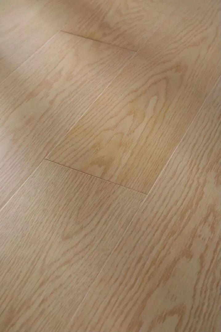 入住即后悔,当初花8万铺的实木地板,现在一心想拆了