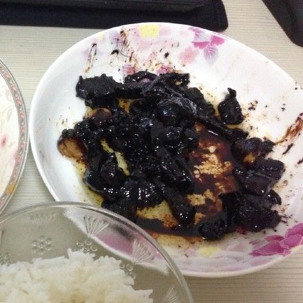 谁能告诉我为什么我妈做的大闸蟹是黑色的