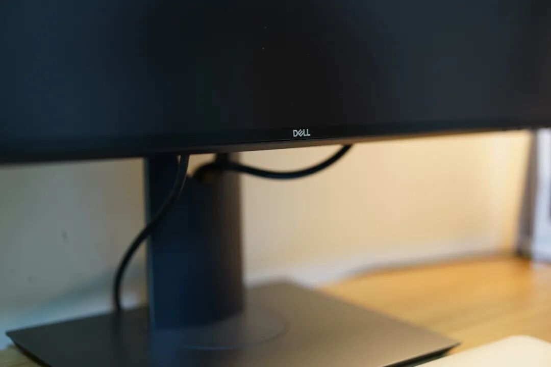 看一下显示器_我要看显示器_怎么看自己显示器多少寸