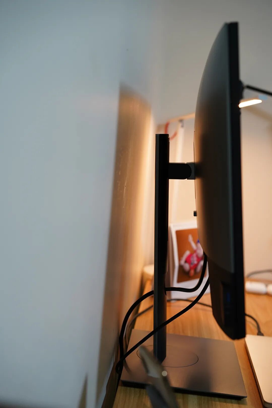 看一下显示器_我要看显示器_怎么看自己显示器多少寸