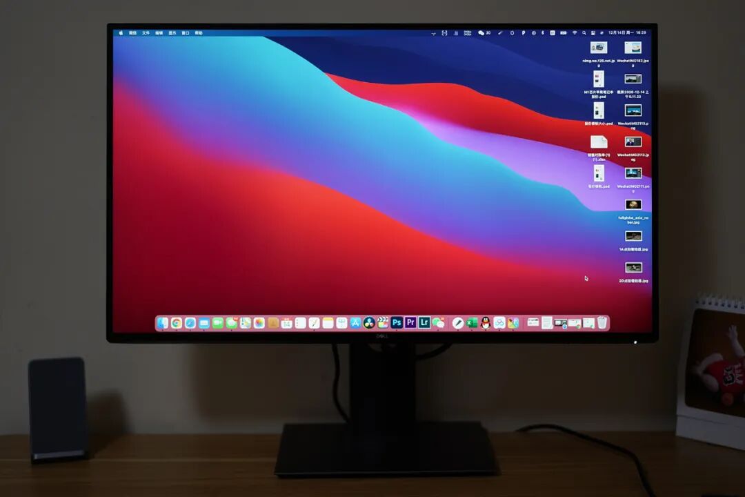 看一下显示器_怎么看自己显示器多少寸_我要看显示器