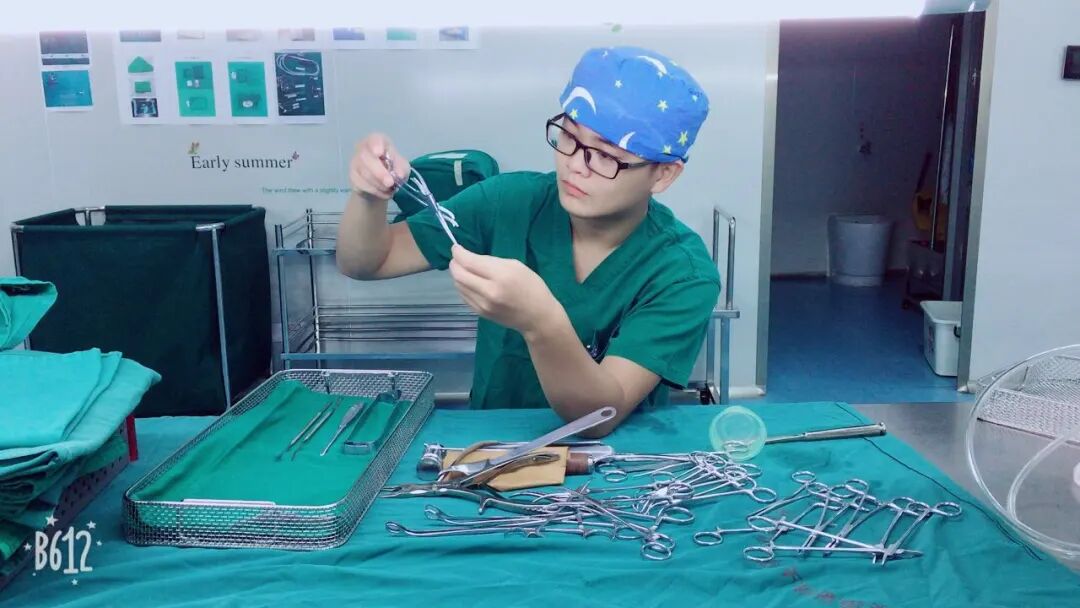 显微器械怎么消毒“5.12”护士节特辑｜优秀护理单元风采展示（八）消毒供应中心_https://www.jmylbn.com_新闻资讯_第6张