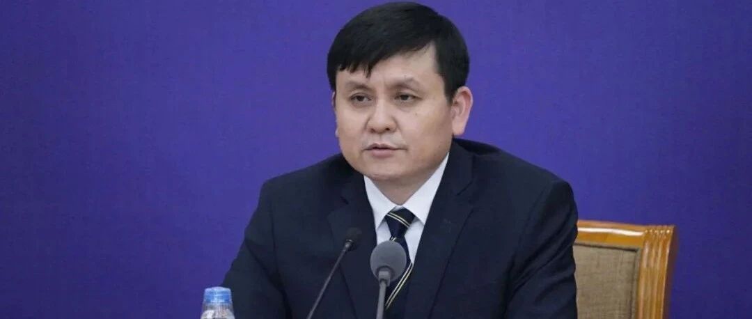 张文宏详解新版新冠诊疗方案，提出抗疫三大武器