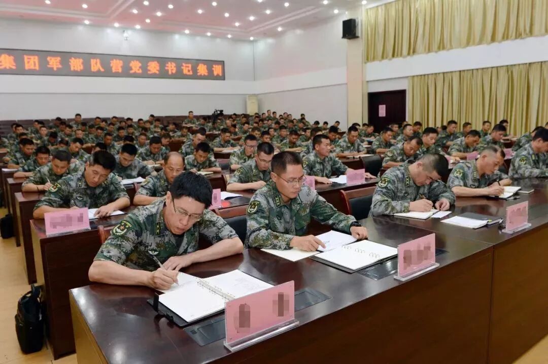 潜江肖作军集团_集团军军长年龄_73集团军