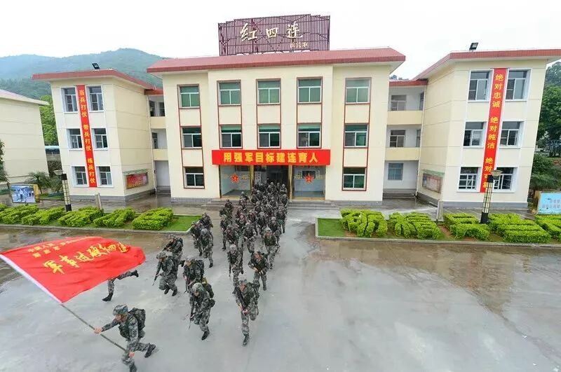 73集团军_潜江肖作军集团_集团军军长年龄