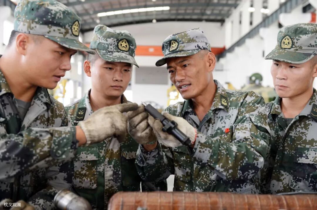 潜江肖作军集团_集团军军长年龄_73集团军