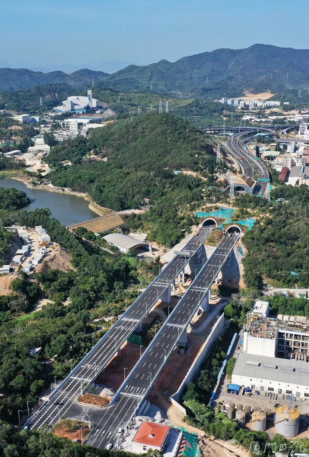重磅厦门海沧疏港通道今天正式通车