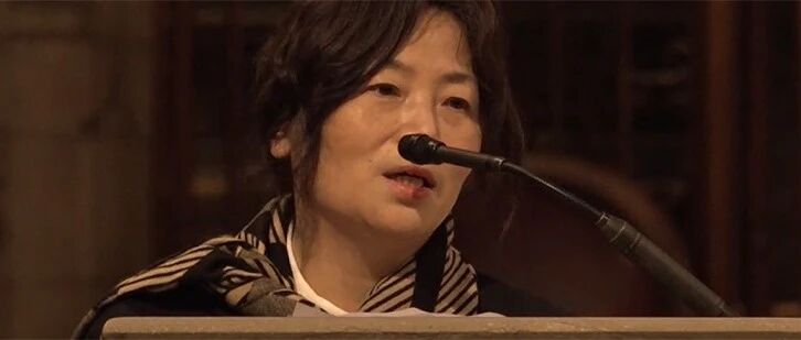 "妈妈生平第一次出国，竟是参加你的葬礼"