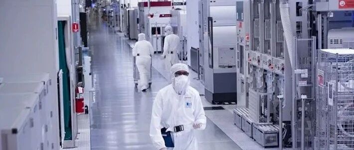 英特尔要建"地球最大芯片基地"，美政客又提中国