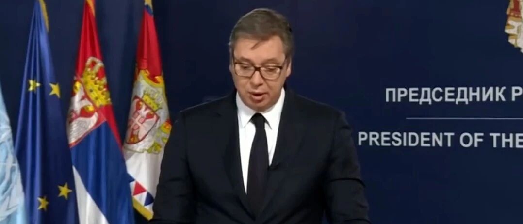 武契奇联大演讲感谢中国，同传小哥中气十足！