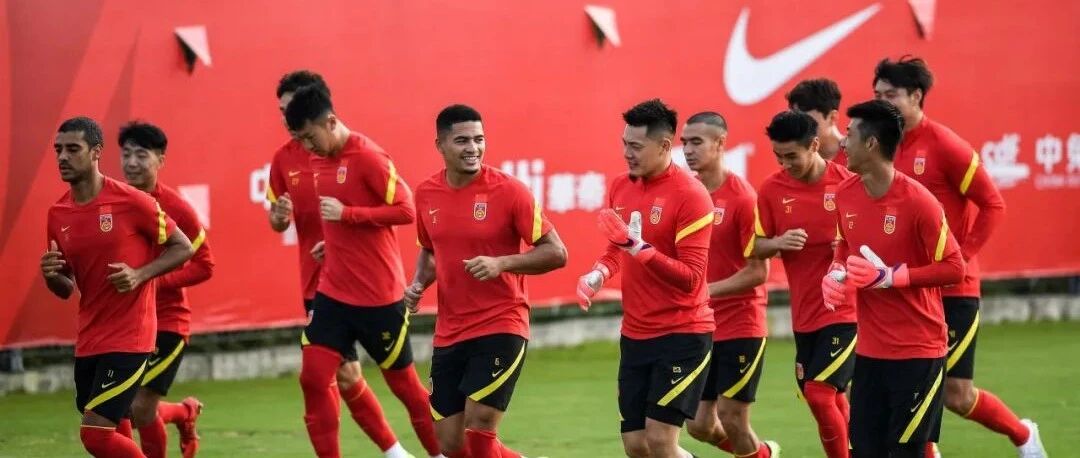 中国男足上海集结 备战十二强赛