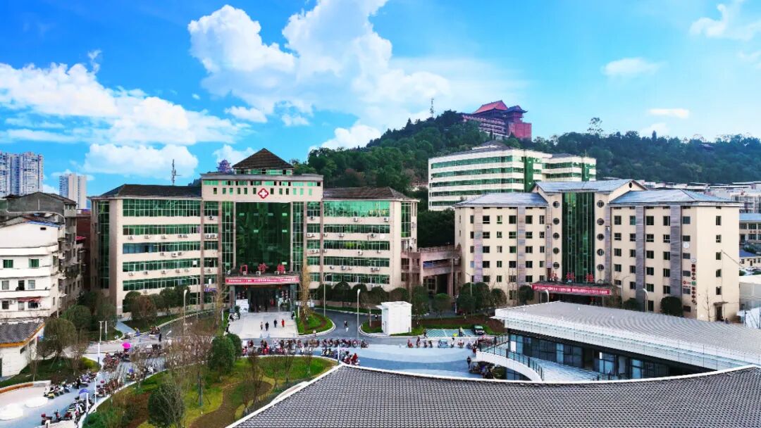 医院病床护栏怎么放下创新守护安全——大英县人民医院为患者坠床难题给出新解法_https://www.jmylbn.com_新闻资讯_第2张