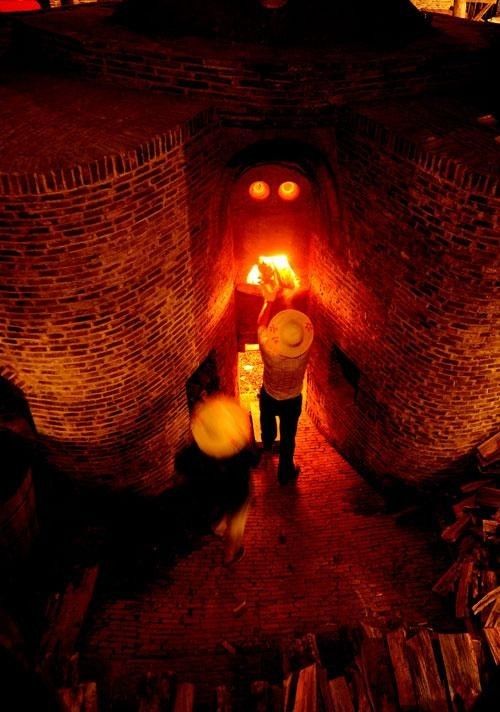 中国景德镇传统陶瓷---烧制