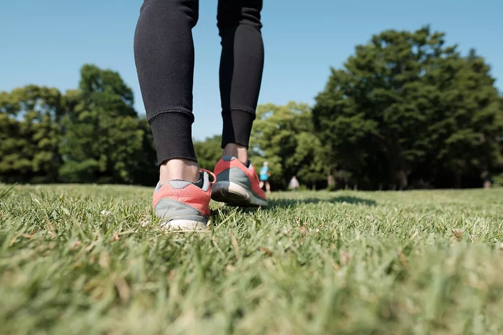 爱走路和不爱走路的人区别竟这么大原来你走对的每一步都是补药