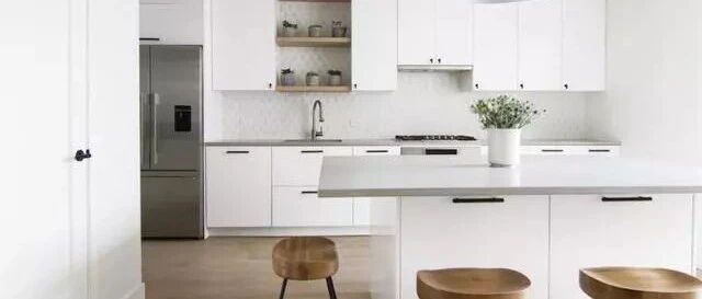 150平复式上下都宽敞，楼梯下还打柜子！省出衣帽间在业主群火了