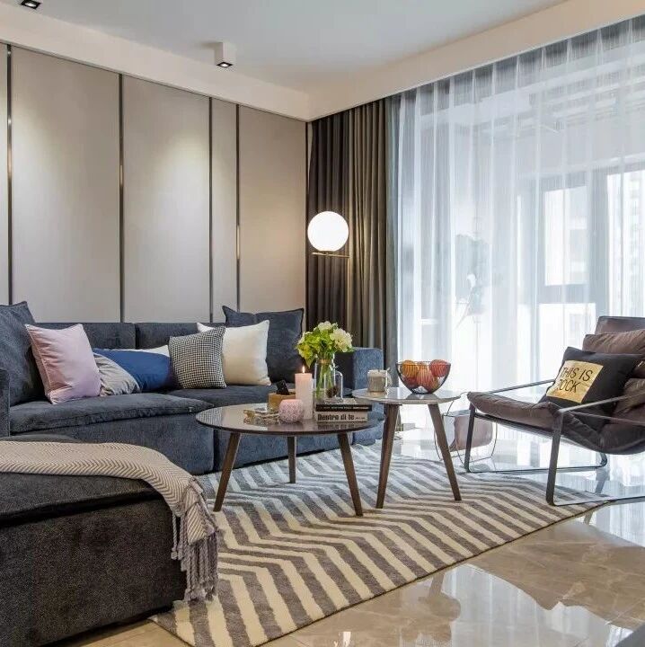 109㎡三室一厅，花少量的钱装出轻奢的家，同事纷纷上门来拍照！