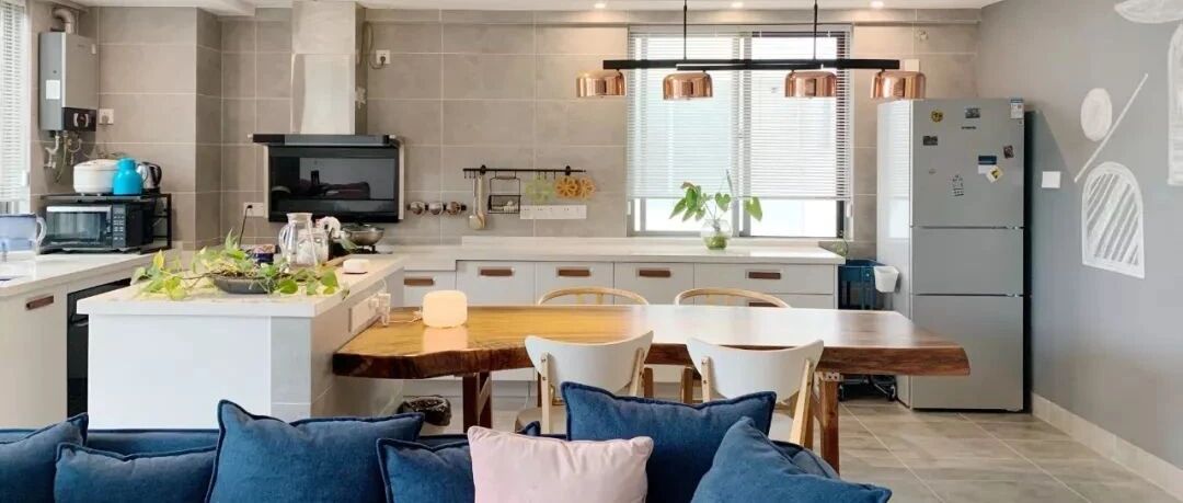 18万改造139㎡三室两厅，她严控预算，做出梦幻厨房+超大餐桌，温馨有质感。