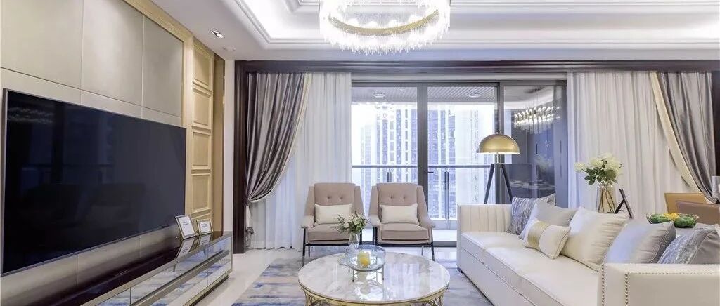 181㎡精装房改造，港式轻奢风简约时尚