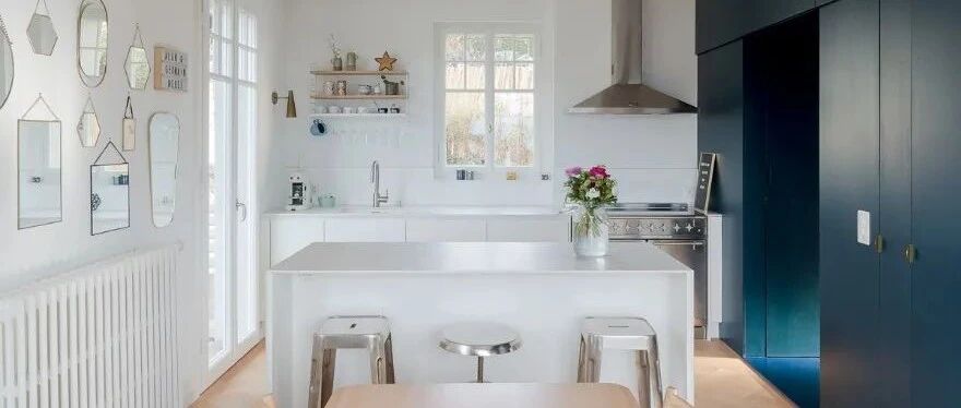 173㎡复式不砌墙隔断，把门洞包成长柜做客餐厨隔断，简直太抢眼了！