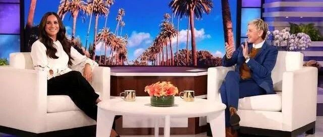 梅根节目上当街深蹲喝奶瓶、抓弄小贩，把美国观众都尬住了...