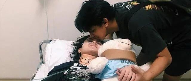 21岁印尼网红突然离世，自称被男友酒驾害瘫痪，还被男友母子盗刷信用卡？！