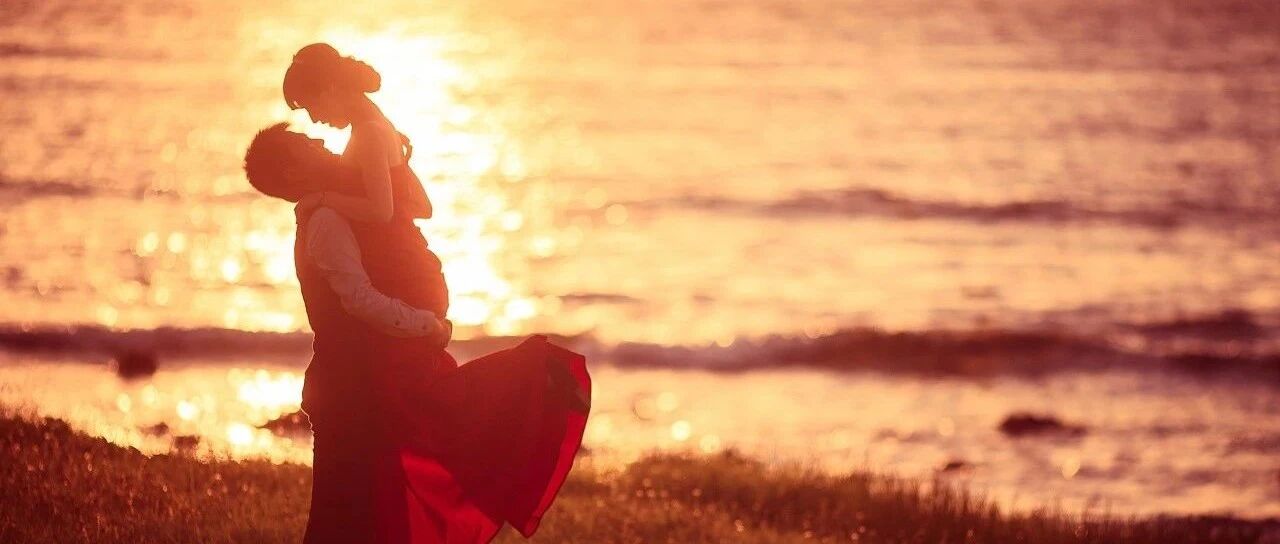 年度最撩人的12个真爱瞬间，这世上真的有人在默默爱着你