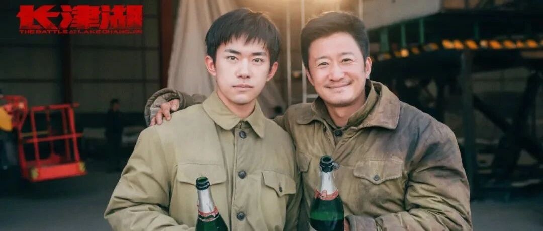 易烊千玺首部战争电影《长津湖》热血上映，说说他背后的那个妈妈有多“狠”吧！
