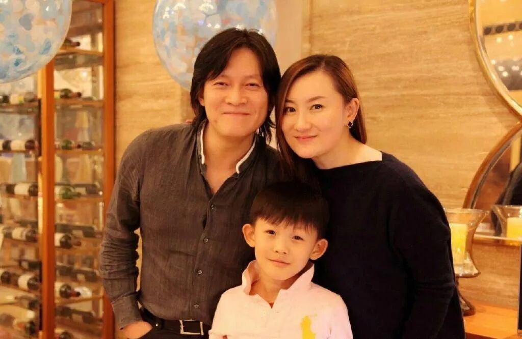 作者:曹磊 春雨来源:婚姻与家庭杂志最近有一部剧让人越看越上头,收官