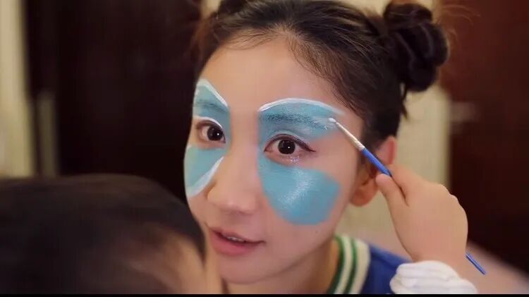 她是初代偶像剧女主结婚隐退生子被圈外老公宠成公主