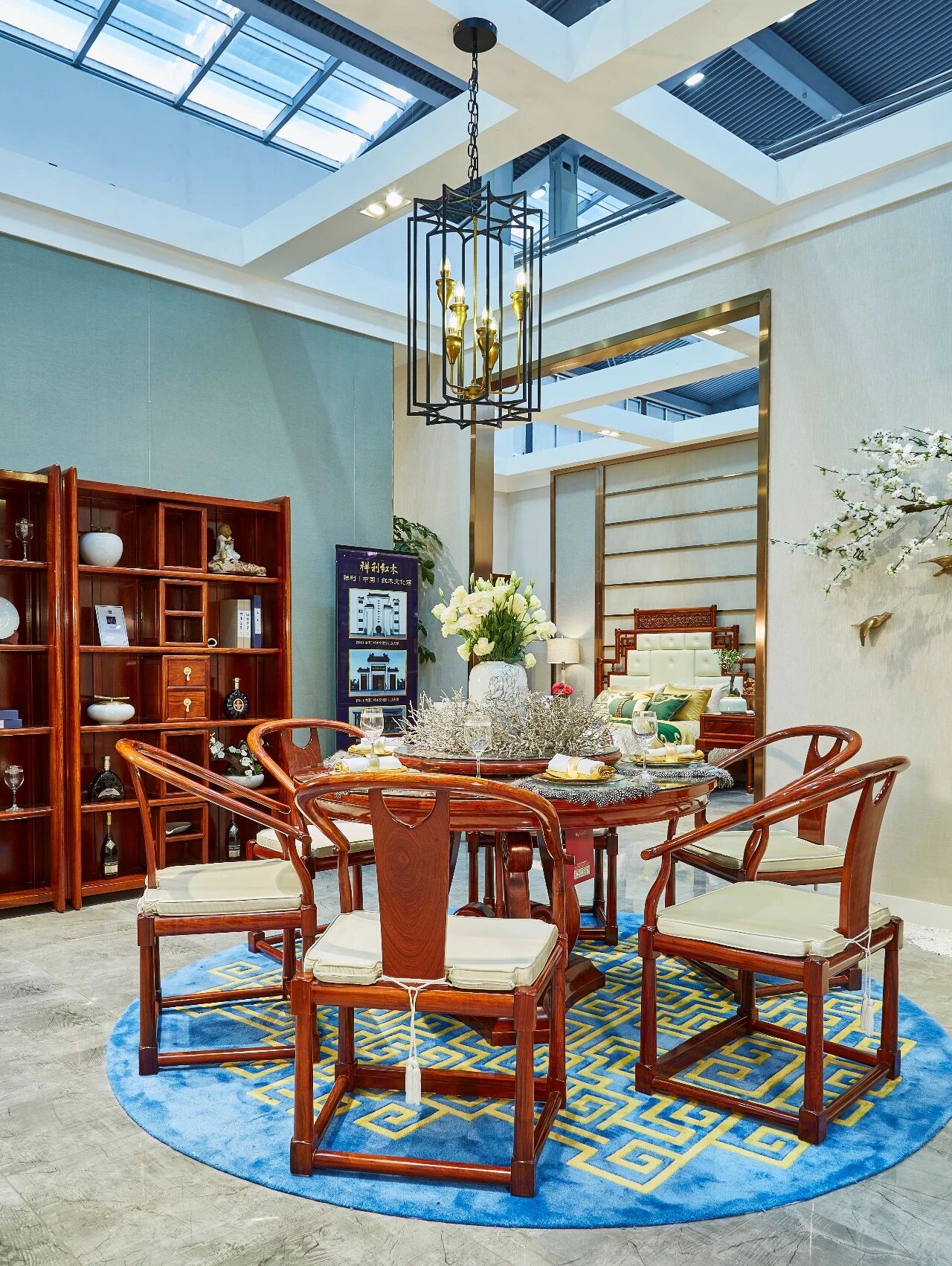 新中式红木餐桌 健康品质生活