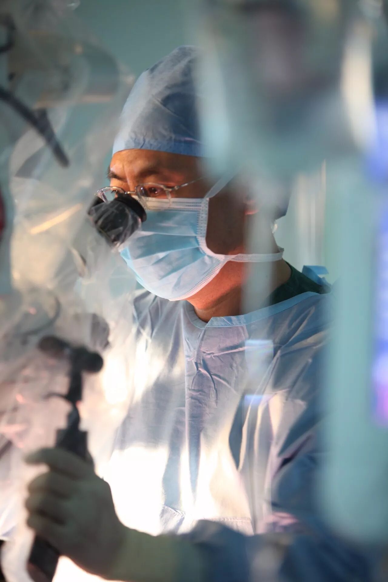 他是首都医科大学北京天坛医院副院长张力伟.