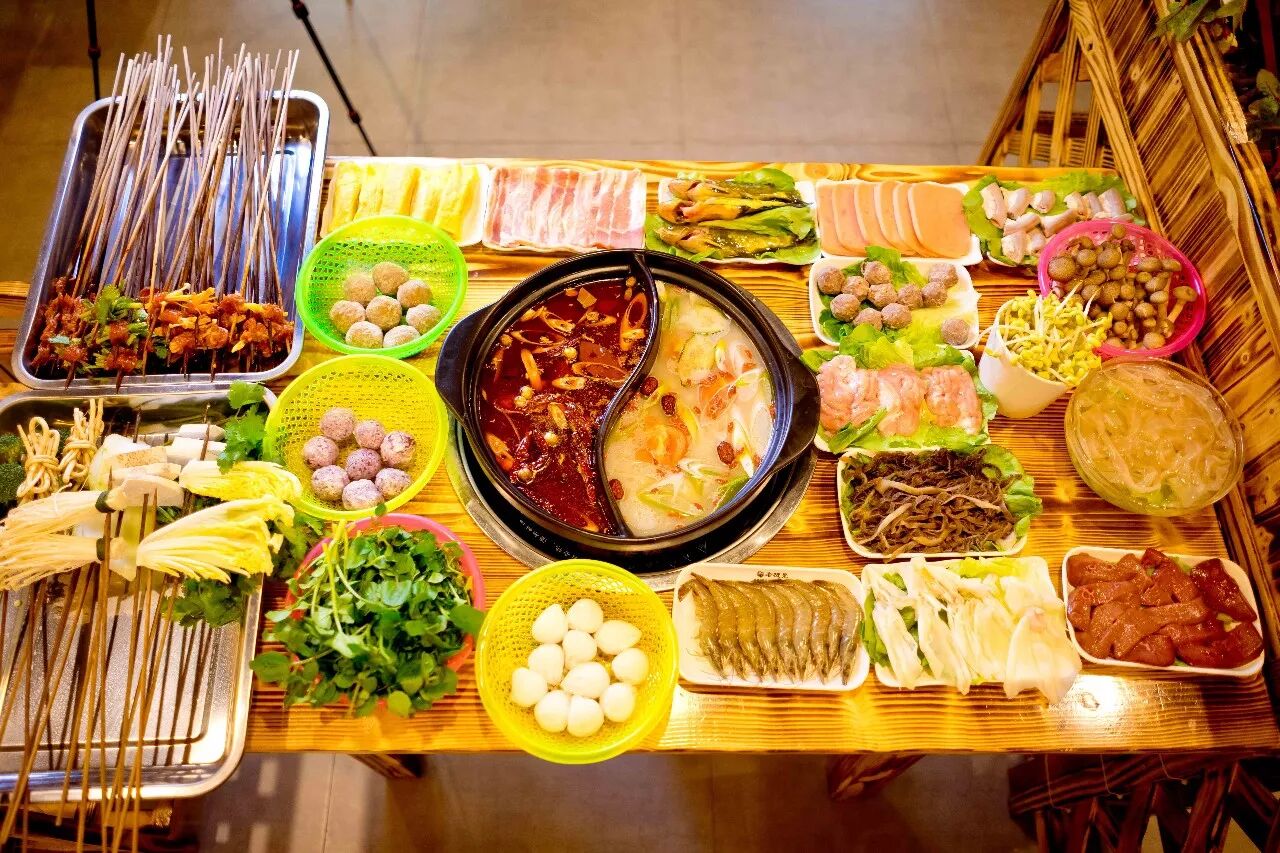 正宗成都 老板凳砂锅串串香