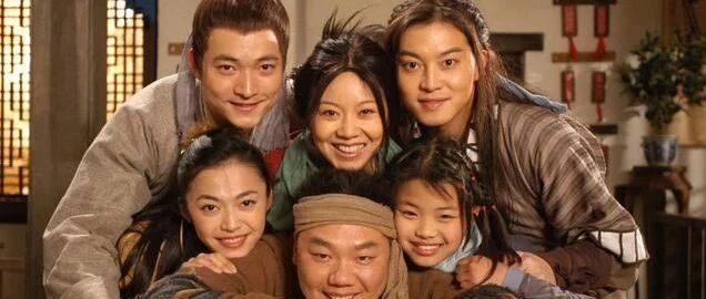 《武林外传》里佟掌柜每月只给伙计二钱银子，真的少吗？