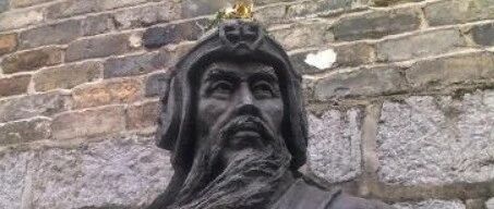 明朝大将蓝玉如果活着，朱棣敢造反吗？